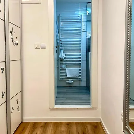 Little Plaza Centre Apartman